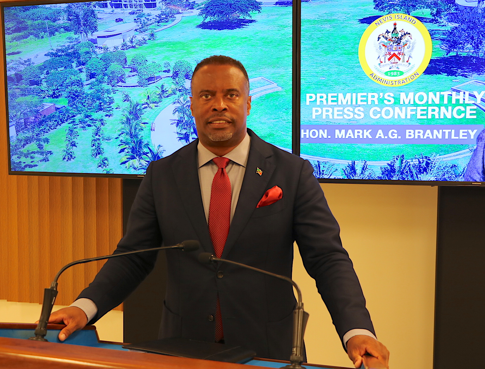 Premier Brantley Endorses Federal Government’s ASPIRE Programme, Urges Nevisian Parents to Apply