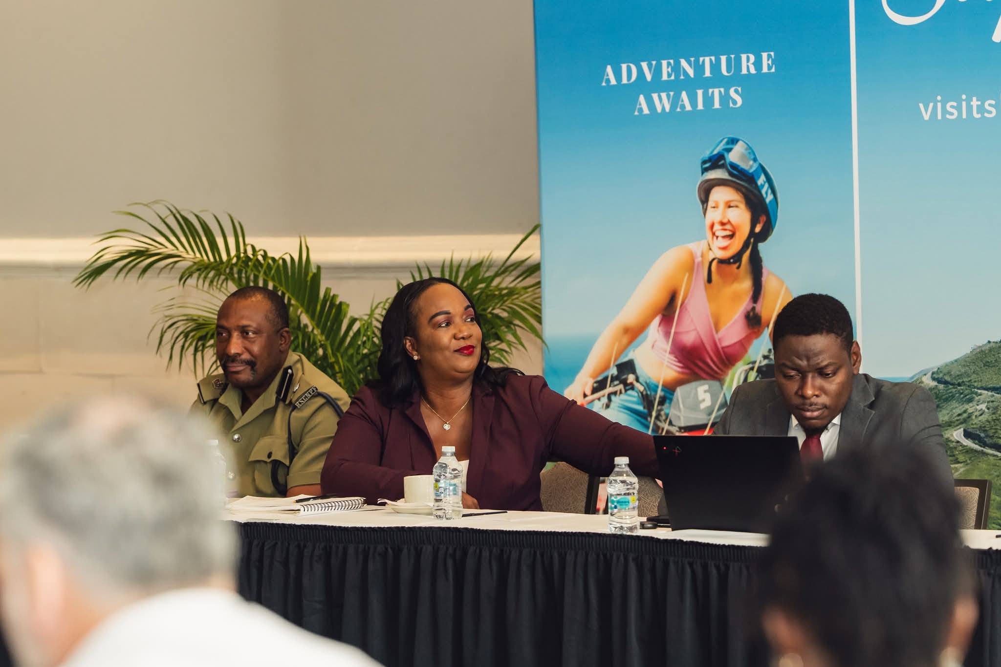 Tourism Minister Henderson Meets with Hoteliers on the Way Forward for 2026