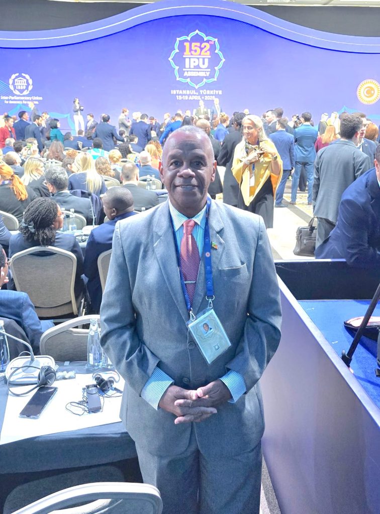 Nevis’ Hon. Eric Evelyn Pays Courtesy Call on IPU Secretary General Martin Chungong