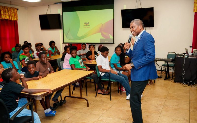 PM Drew To the Youths on International Youth Day: “You Are Already Helping to Shape Our Country”